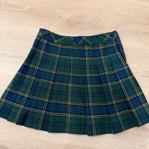 Aritzia Green and Navy Plaid Pleated Skirt